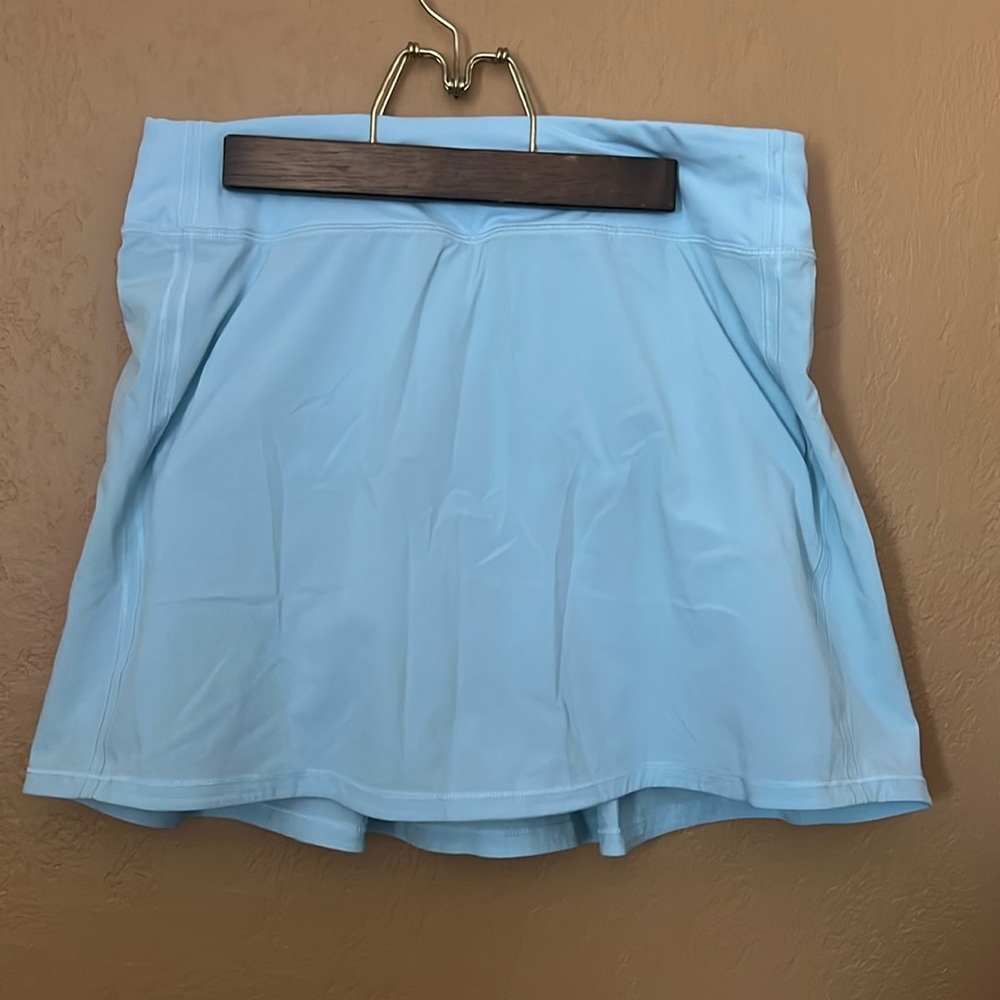 NWOT Lulu skort